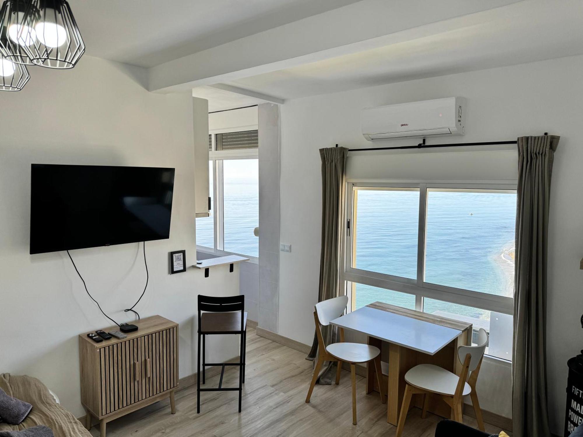Beachfront Studio ,The View Calahonda, Panoramic Sea Views Sitio de Calahonda Екстер'єр фото